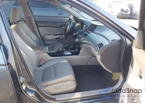 2010 Honda Accord 3.5 Ex-L from USA, damaged, VIN 1HGCP3F85AA012827